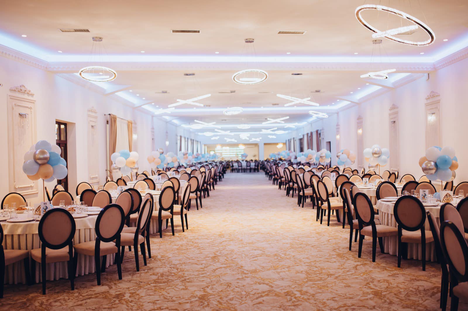 Eleganță și Rafinament